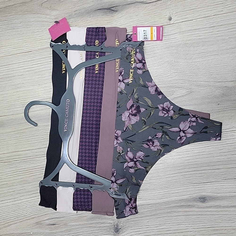VINCE CAMUTO NO SHOW THONG.